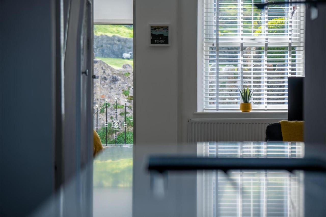 Hawtree Cottage - 2 Bedroom Cottage - Tenby Bagian luar foto