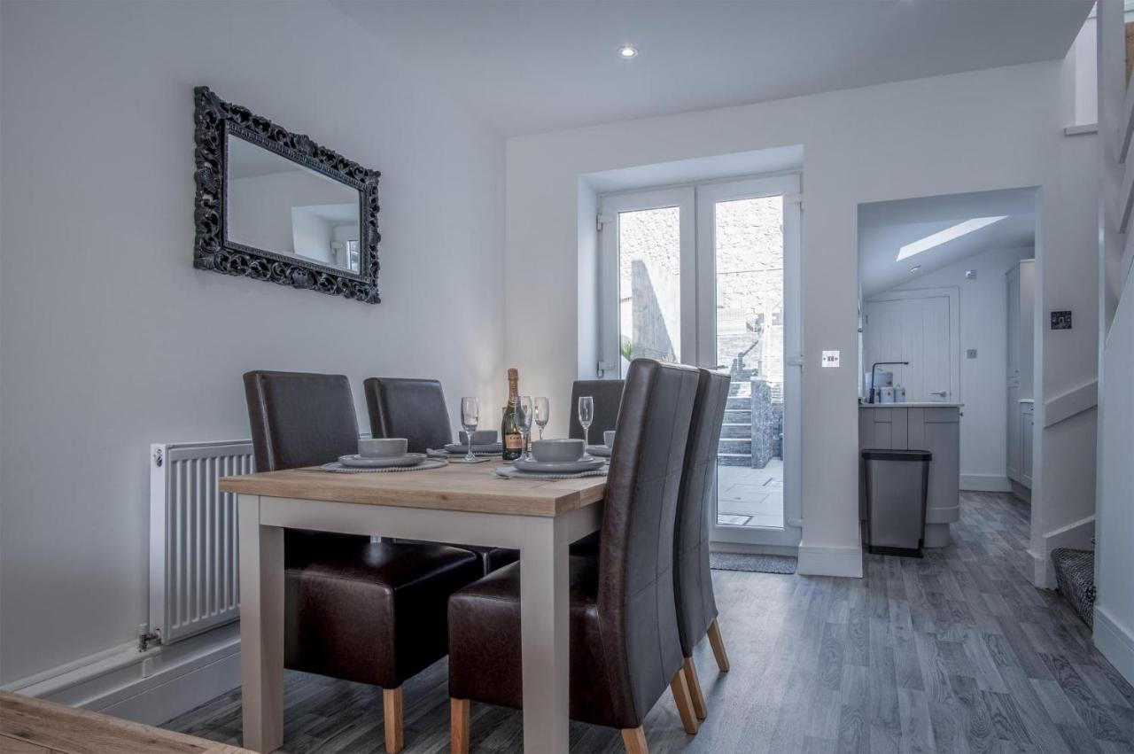 Hawtree Cottage - 2 Bedroom Cottage - Tenby Bagian luar foto
