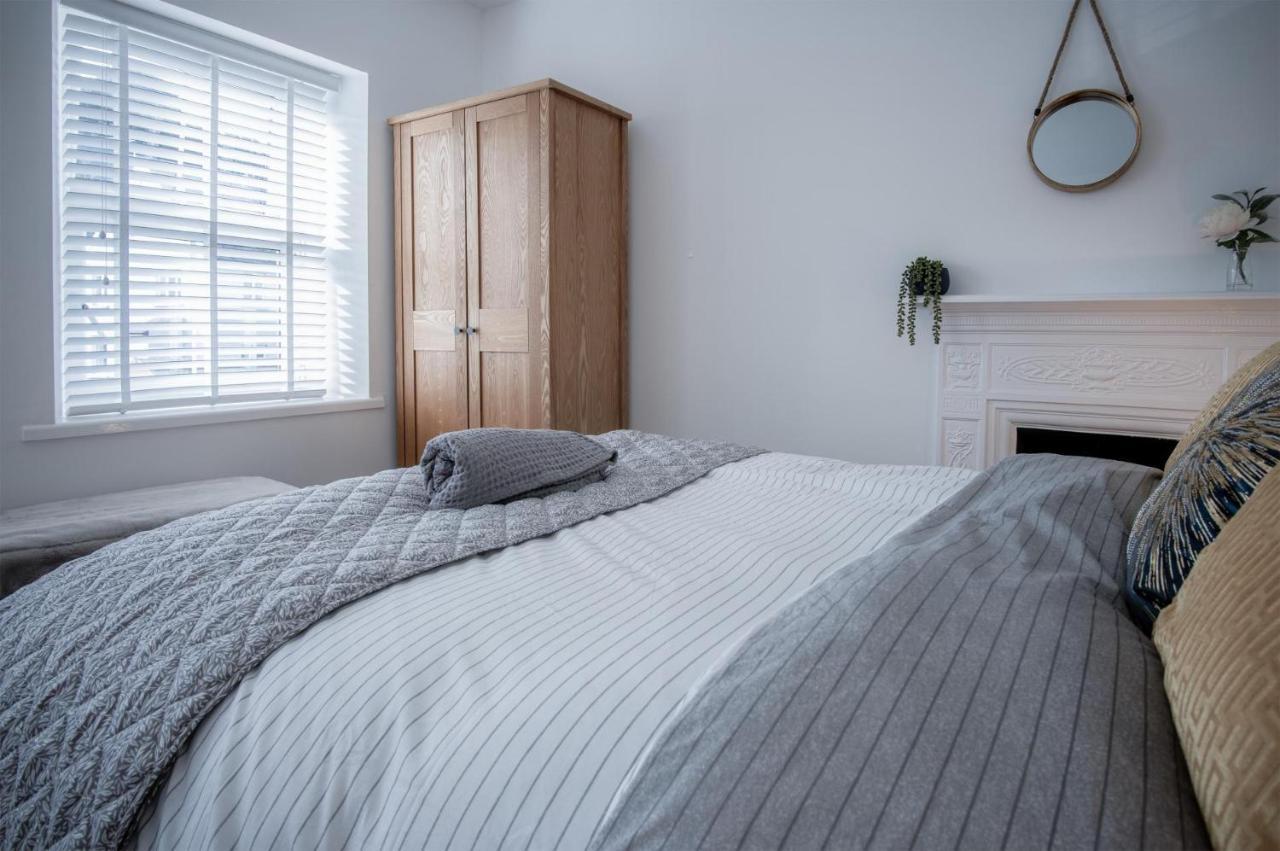 Hawtree Cottage - 2 Bedroom Cottage - Tenby Bagian luar foto