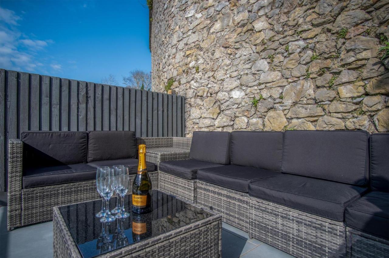Hawtree Cottage - 2 Bedroom Cottage - Tenby Bagian luar foto