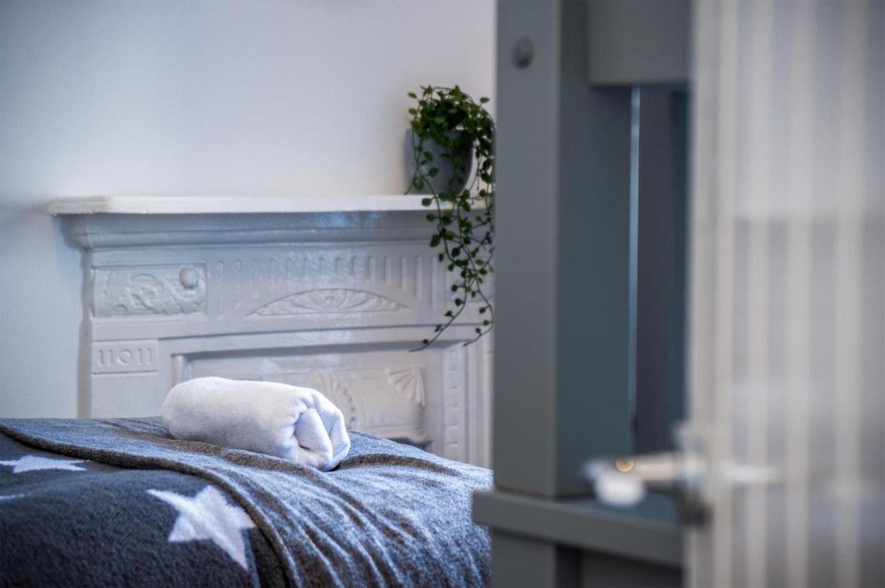 Hawtree Cottage - 2 Bedroom Cottage - Tenby Bagian luar foto