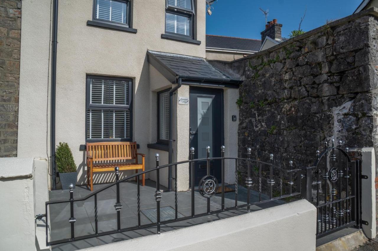 Hawtree Cottage - 2 Bedroom Cottage - Tenby Bagian luar foto