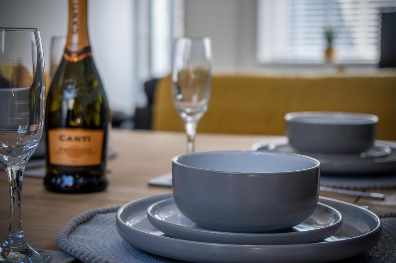 Hawtree Cottage - 2 Bedroom Cottage - Tenby Bagian luar foto
